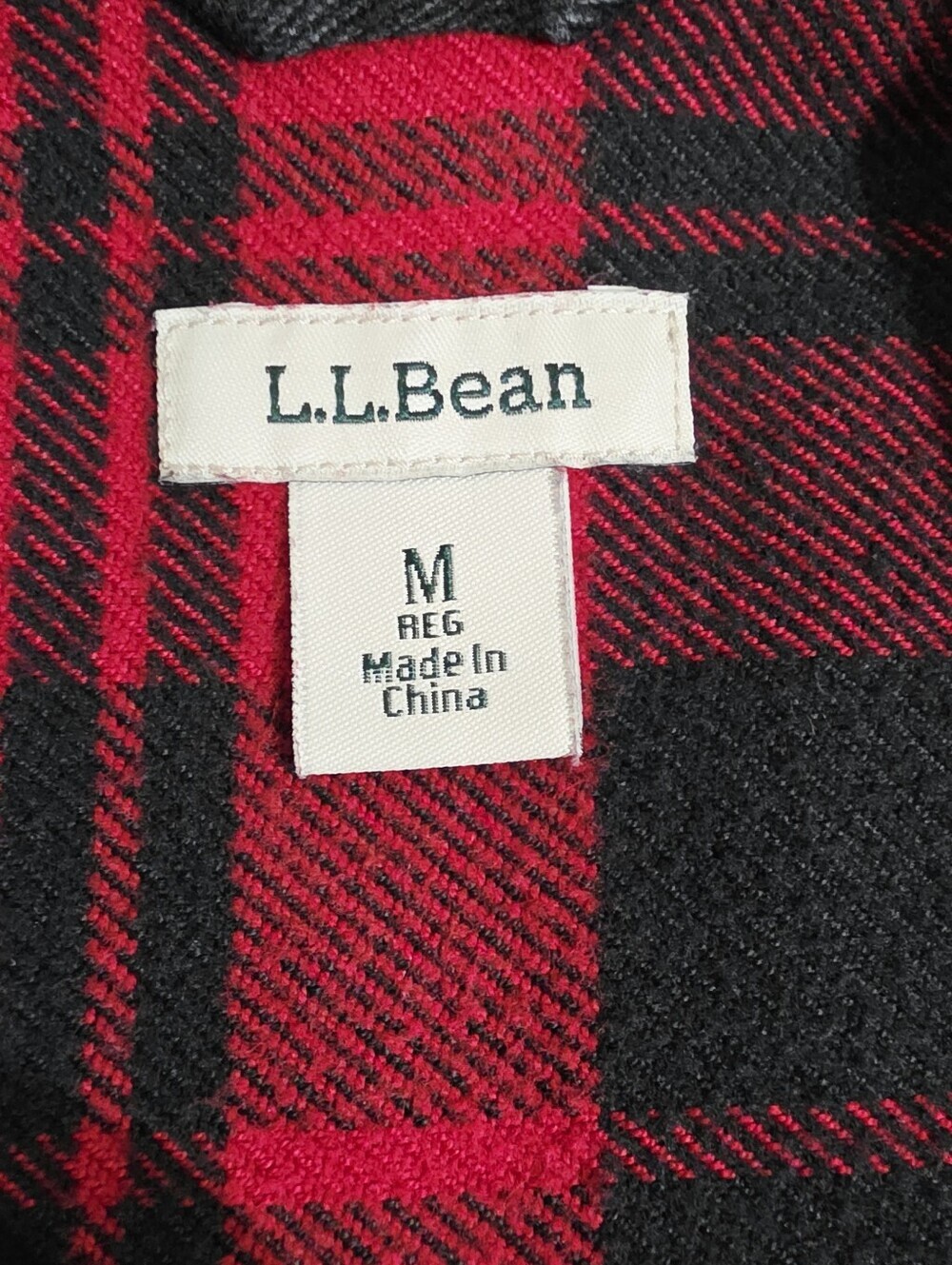 L.L.Bean Women’s M 100% Organic Cotton Flannel Shirt Red Black Plaid Button Up - Picture 13 of 15